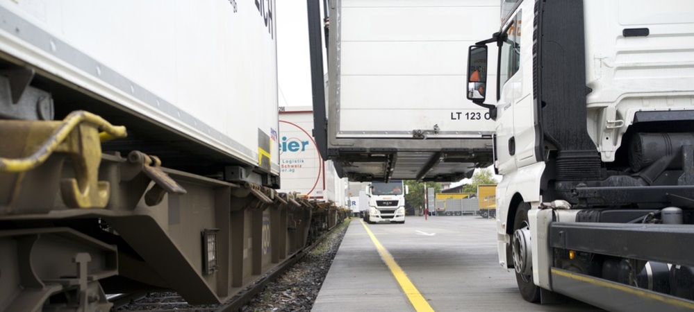 Spedizioni e trasporto su gomma e rotaia - ABLogistica Monterotondo Roma